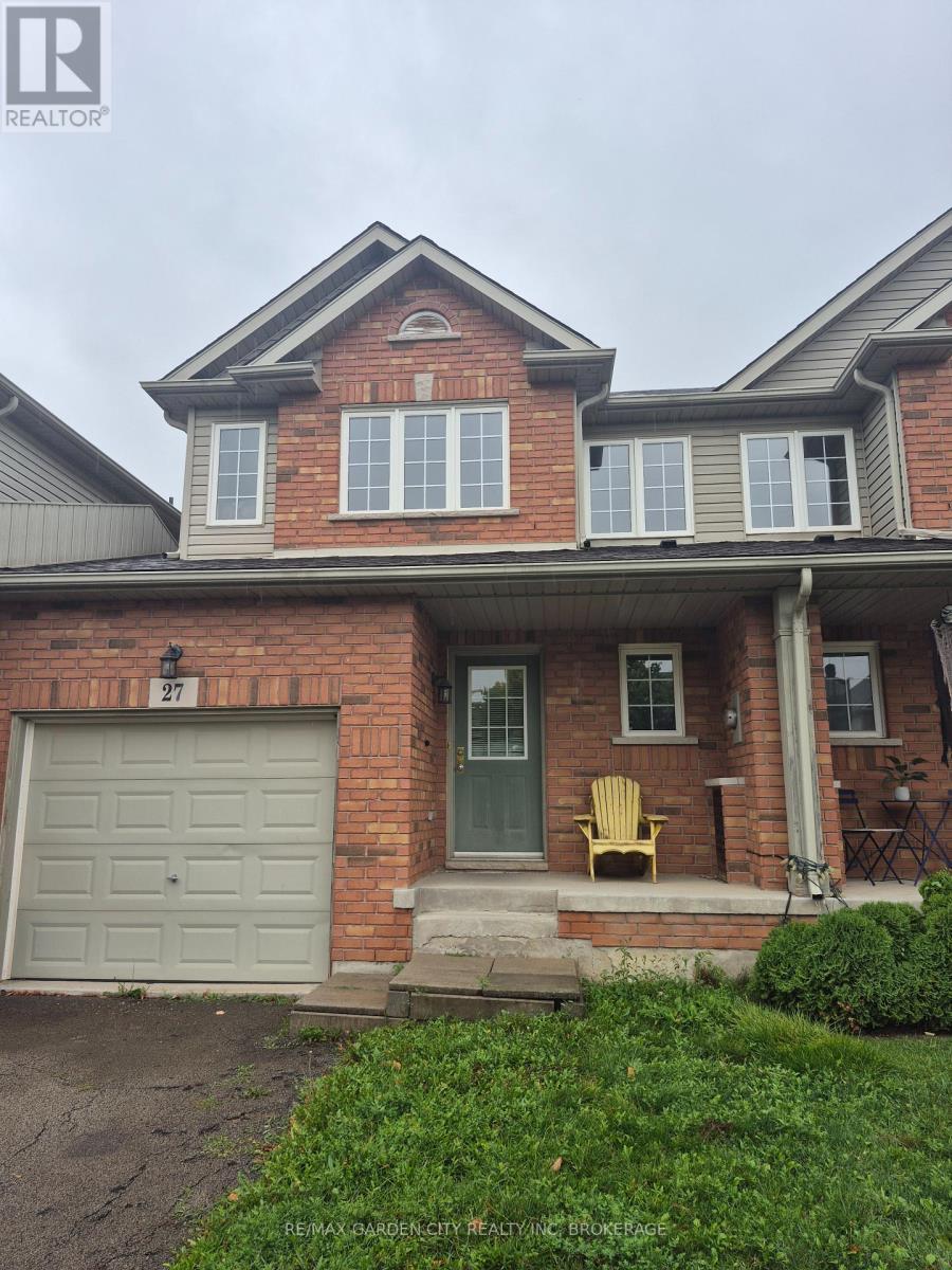27 Natalie Court, Thorold (Confederation Heights), ON - Outdoor With Deck Patio Veranda
