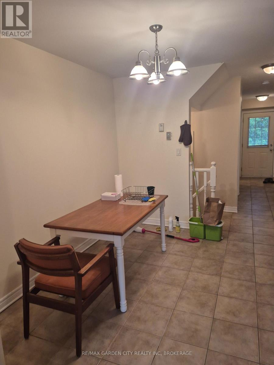 27 Natalie Court, Thorold (Confederation Heights), ON - Indoor Photo Showing Other Room