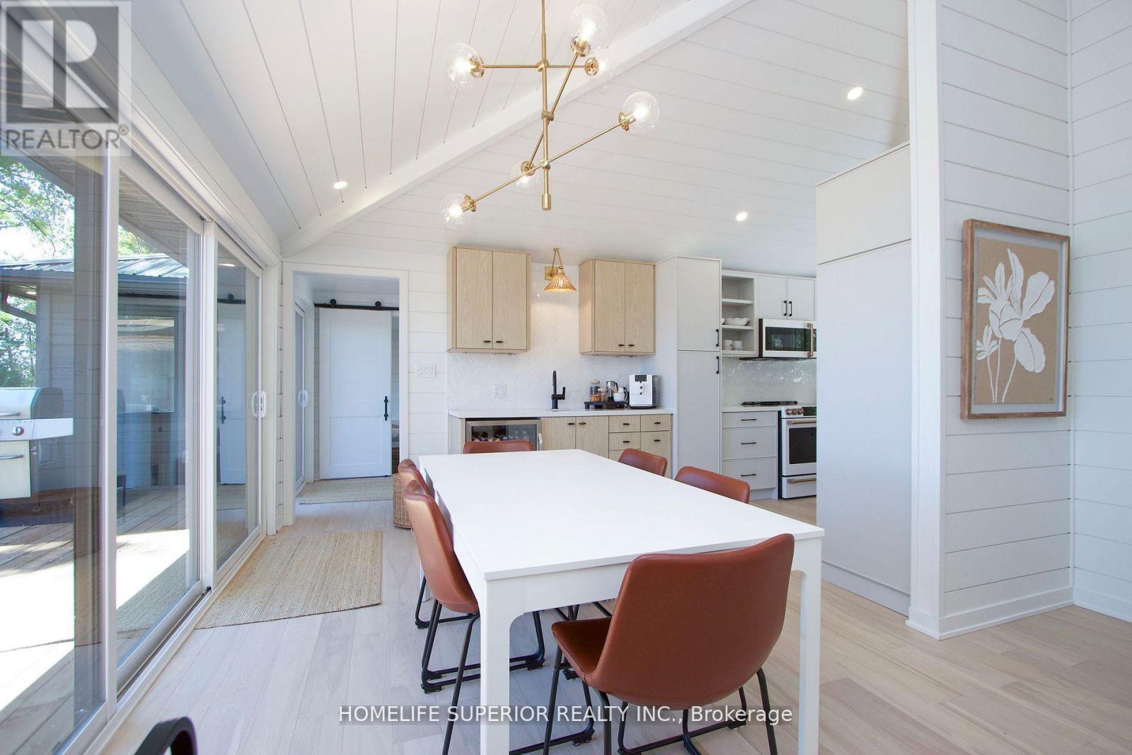 110 West Bay Boulevard, Kawartha Lakes (Bexley), ON - Indoor Photo Showing Other Room