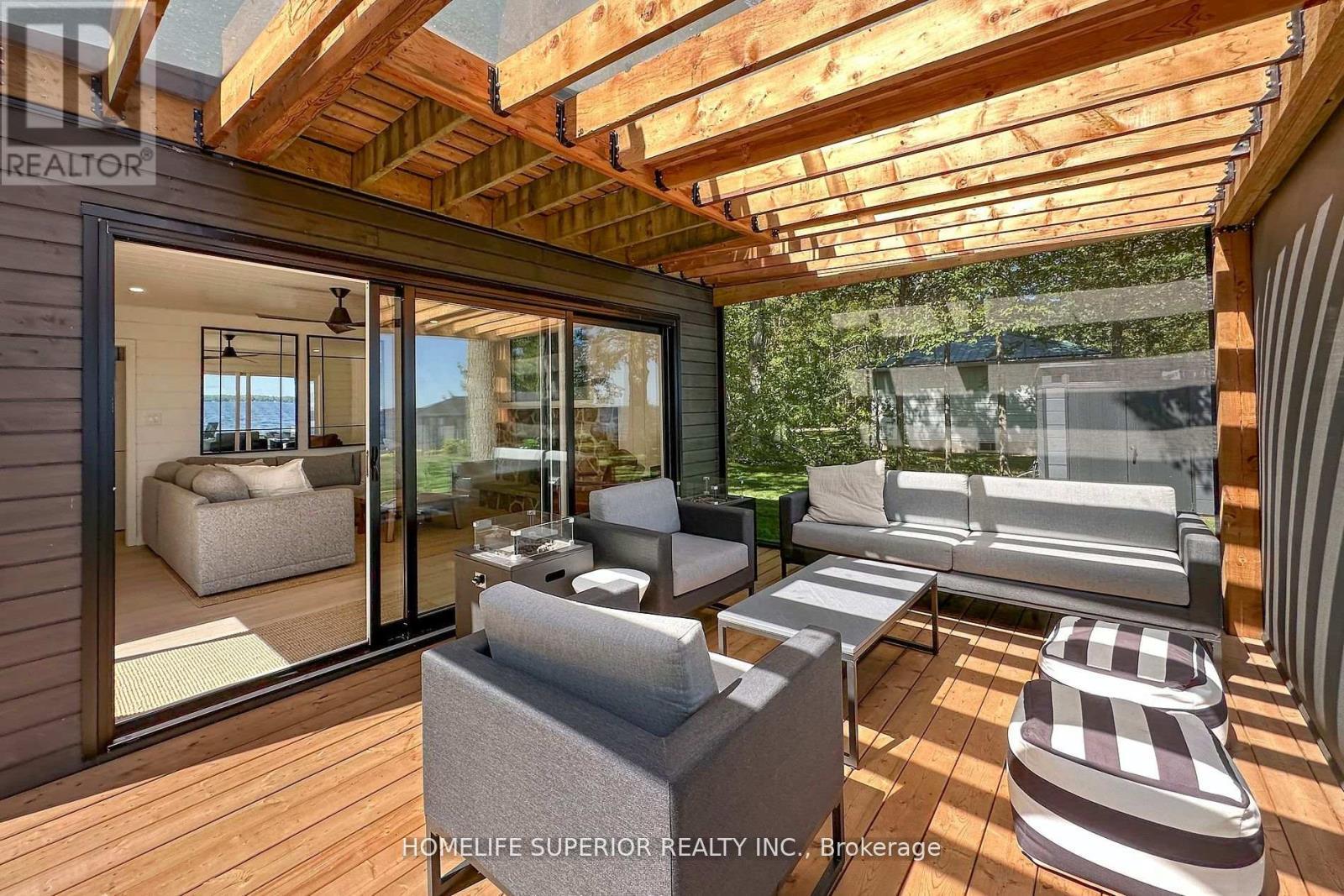 110 West Bay Boulevard, Kawartha Lakes (Bexley), ON - Outdoor With Deck Patio Veranda With Exterior