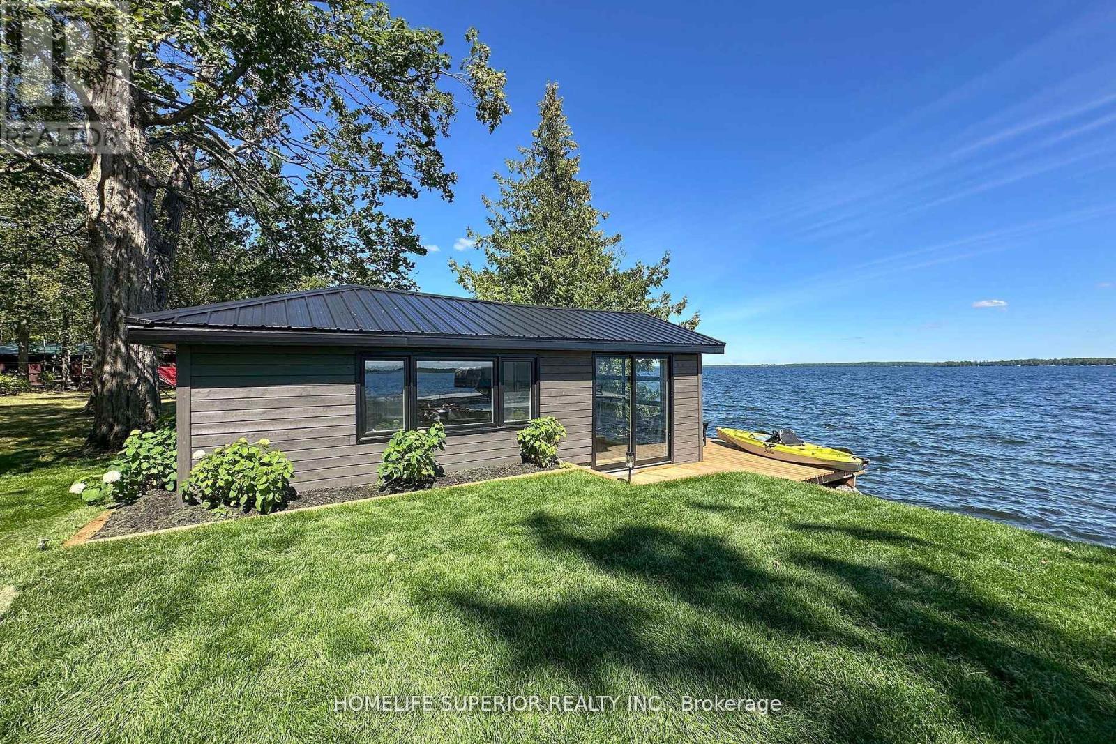 110 West Bay Boulevard, Kawartha Lakes (Bexley), ON - Outdoor With Body Of Water