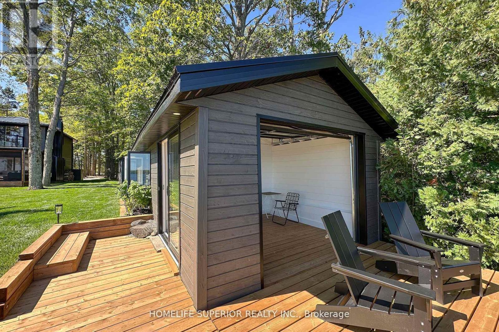 110 West Bay Boulevard, Kawartha Lakes (Bexley), ON - Outdoor With Deck Patio Veranda With Exterior