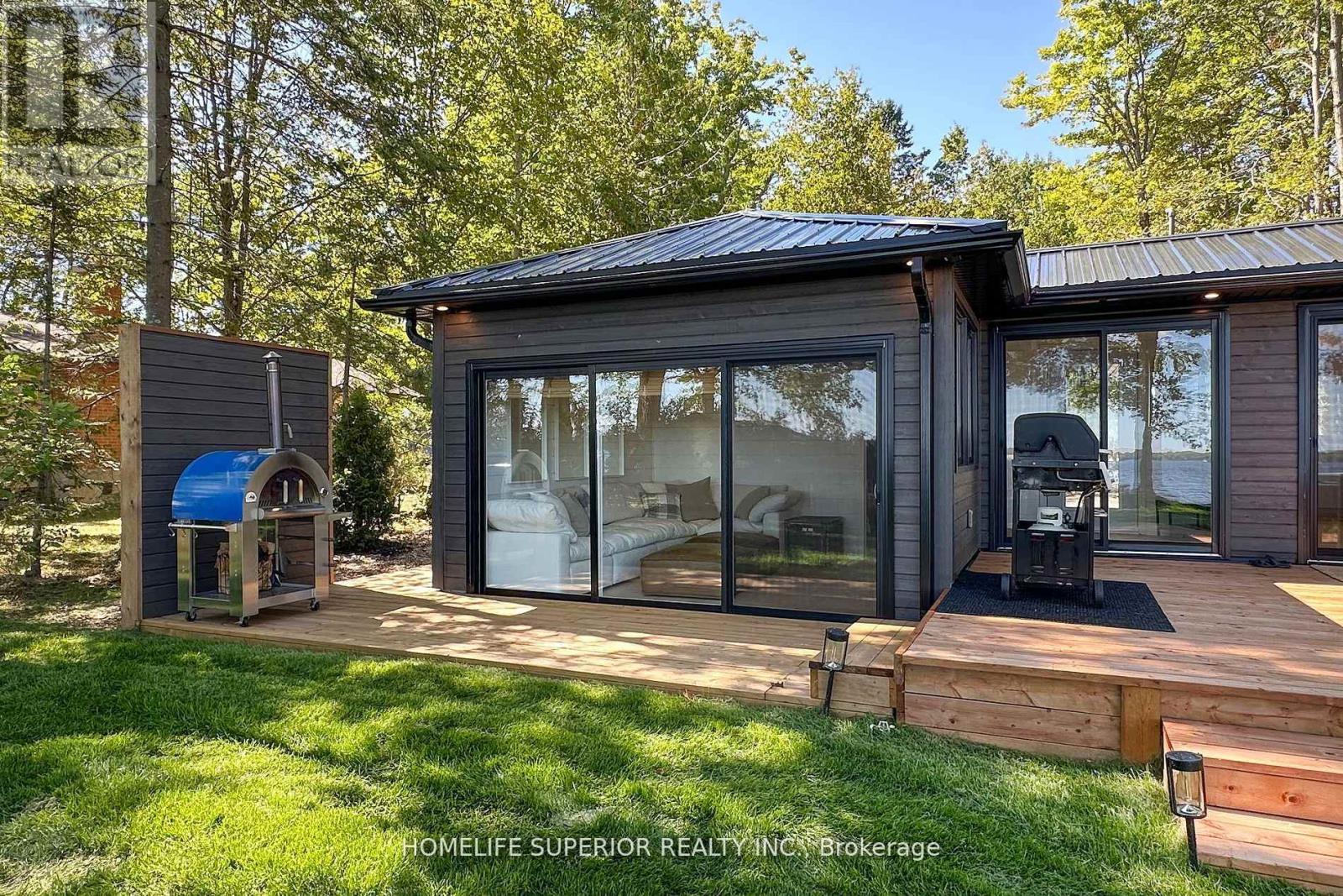 110 West Bay Boulevard, Kawartha Lakes (Bexley), ON - Outdoor