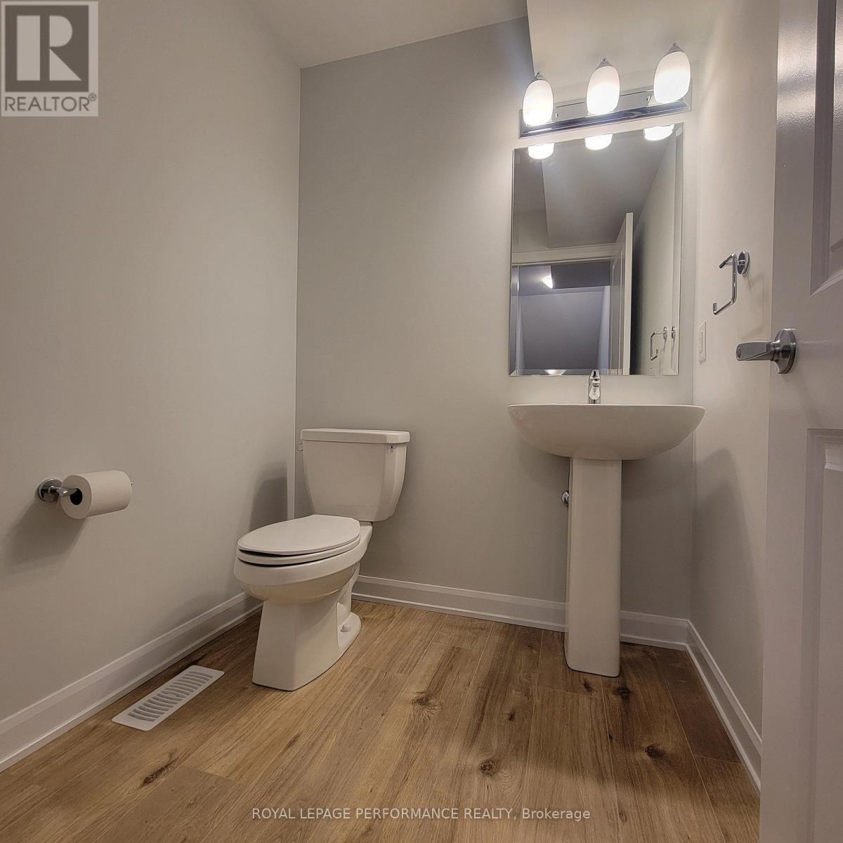 809 Arcadian Private, Ottawa, ON - Indoor Photo Showing Bathroom