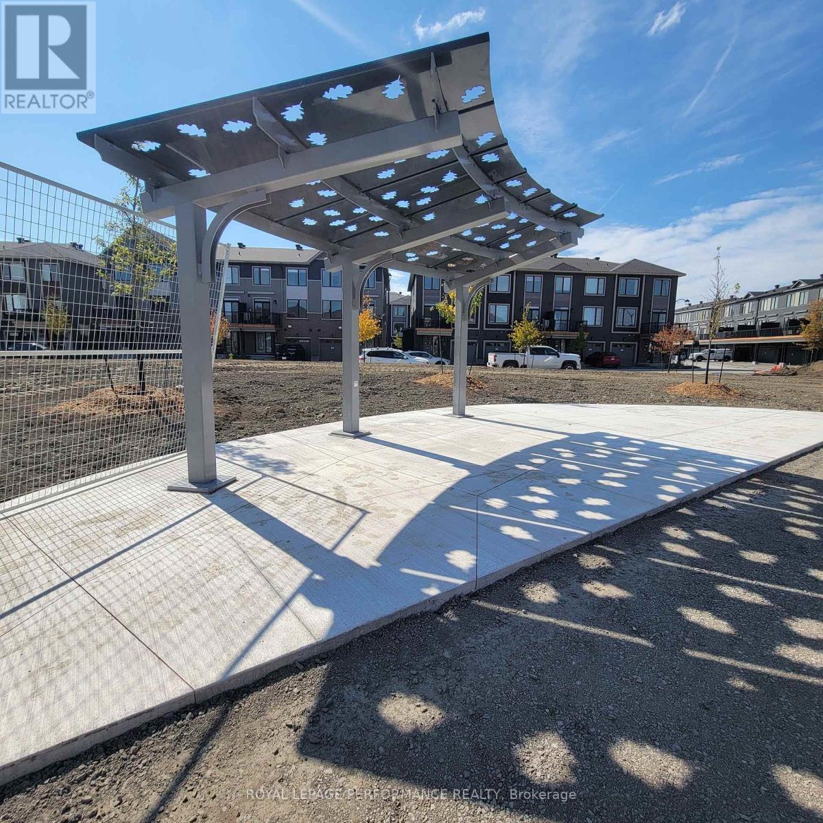 809 Arcadian Private, Ottawa, ON - Outdoor