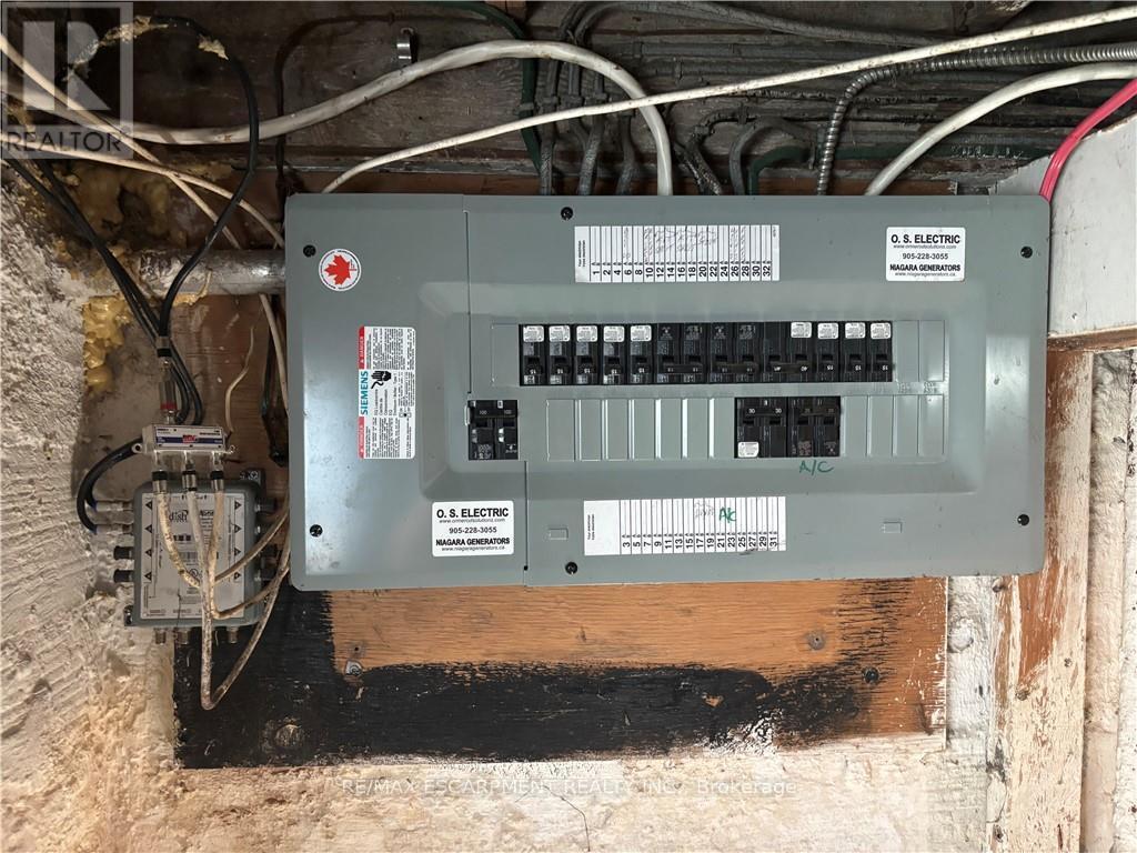 463 East Main Street, Welland, ON - Indoor Photo Showing Basement