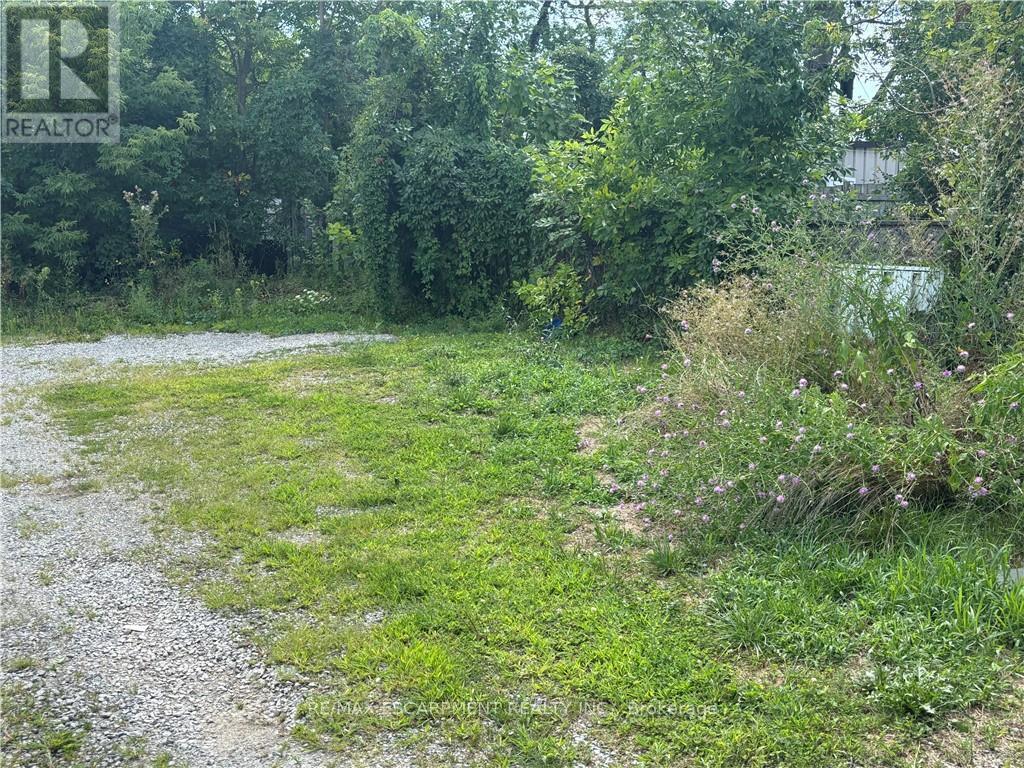 463 East Main Street, Welland, ON - Outdoor