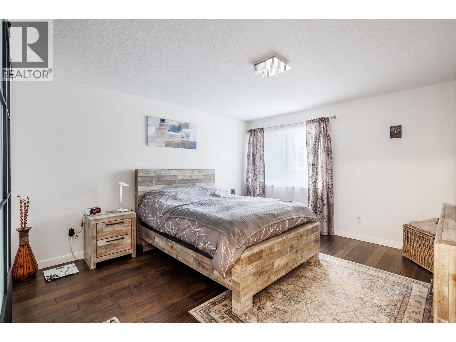 3370 Casorso Road Unit# 31, Kelowna, BC - Indoor Photo Showing Bedroom