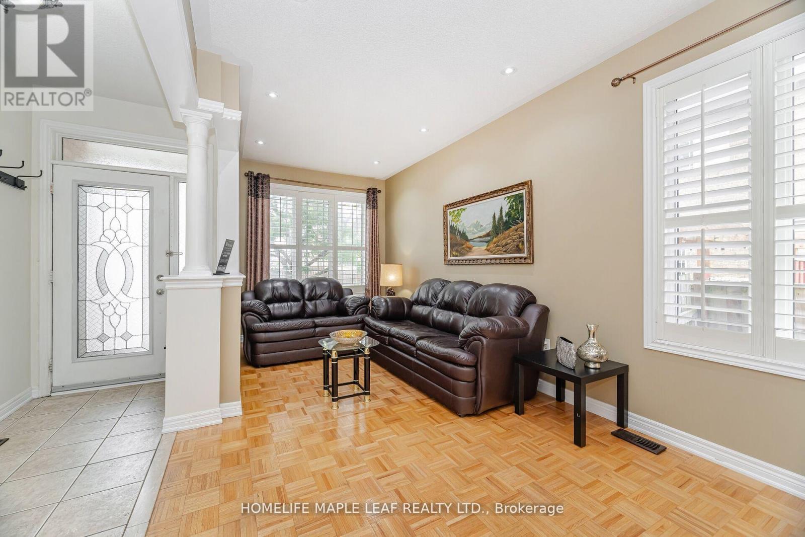 17 Eaglefield Gate, Brampton, ON - Indoor