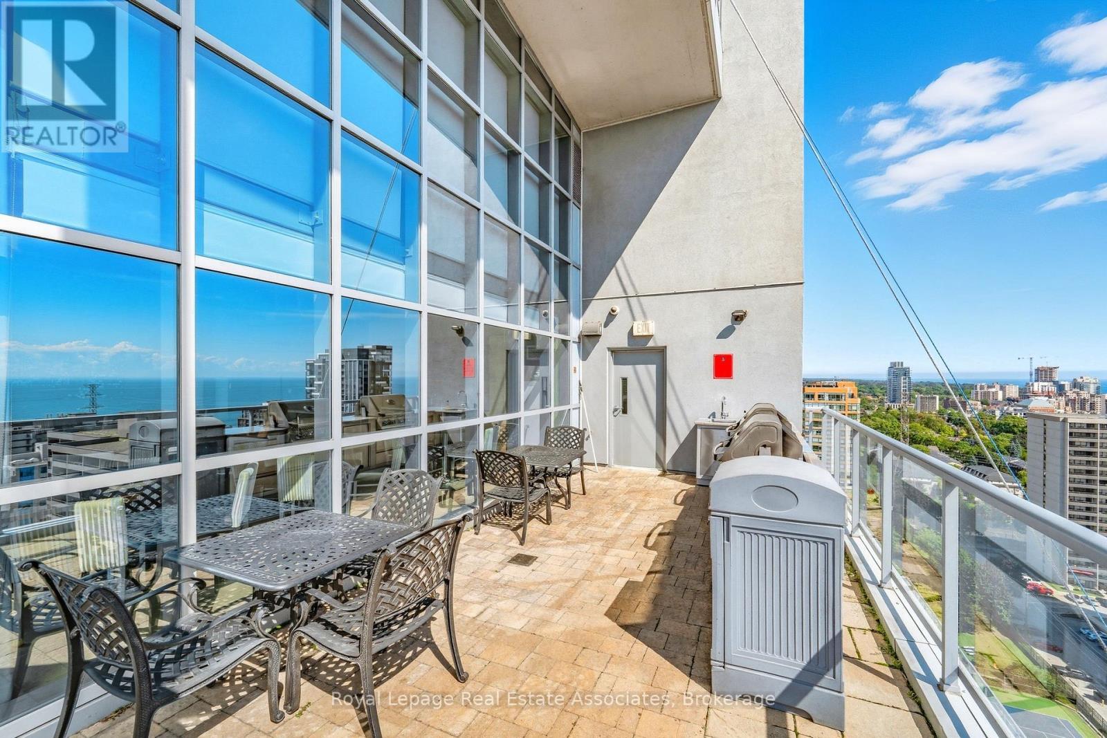 amenities - 1407 - 551 Maple Avenue, Burlington, ON - Outdoor With Exterior