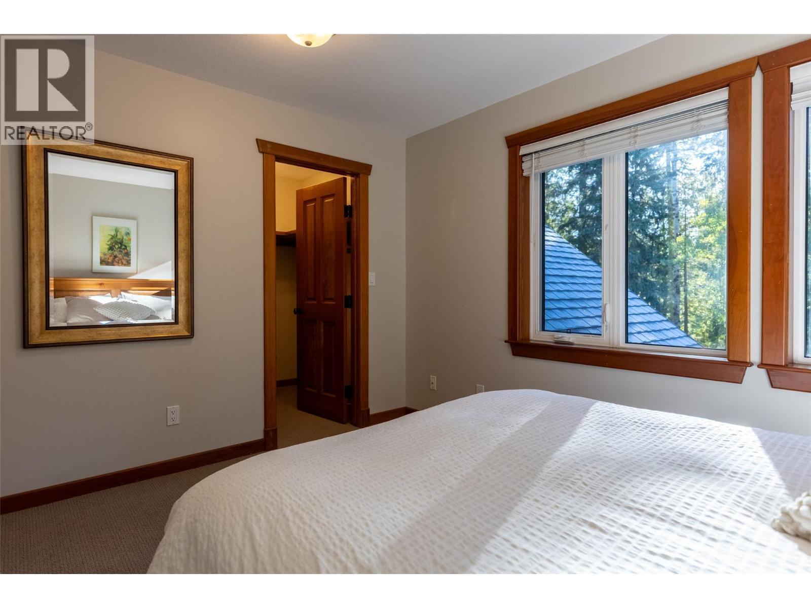 4576 Timberline Crescent Unit# 4, Fernie, BC - Indoor Photo Showing Bedroom