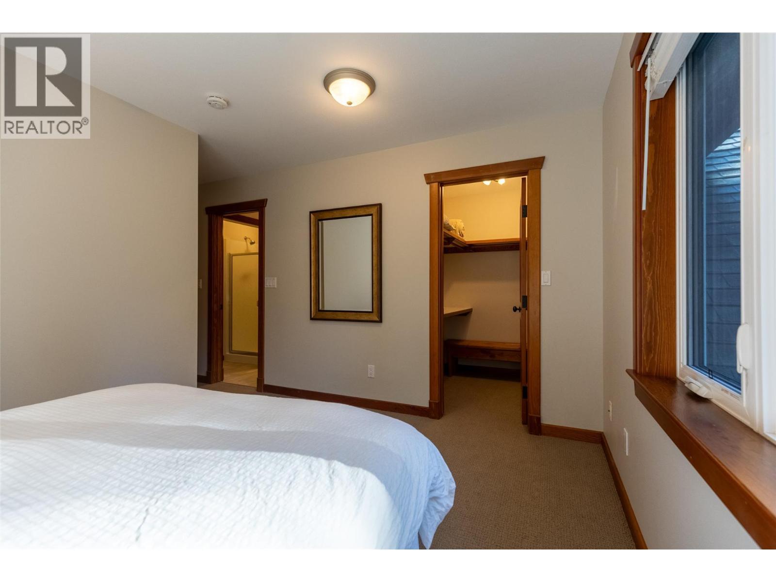 4576 Timberline Crescent Unit# 4, Fernie, BC - Indoor Photo Showing Bedroom