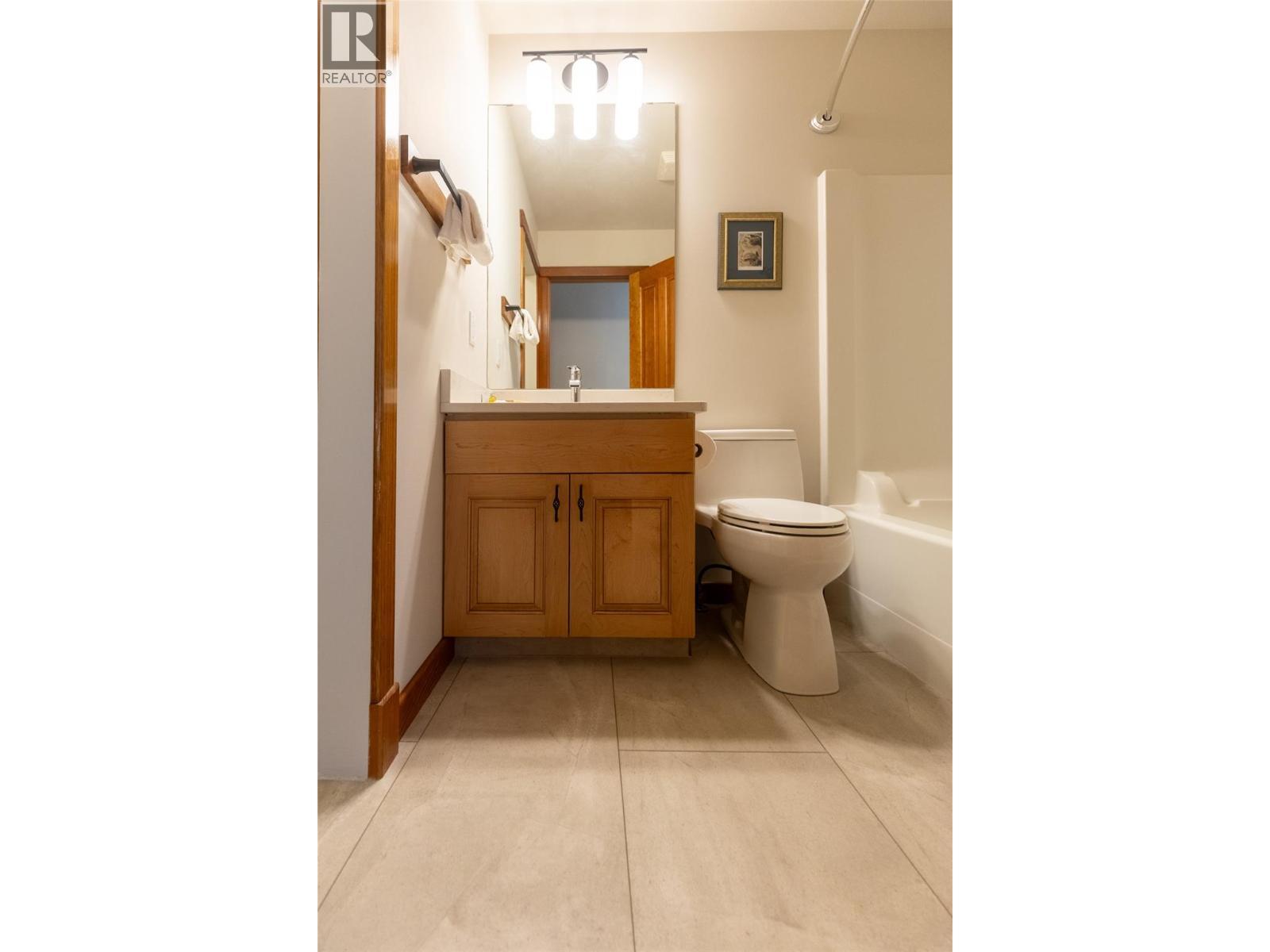 4576 Timberline Crescent Unit# 4, Fernie, BC - Indoor Photo Showing Bathroom