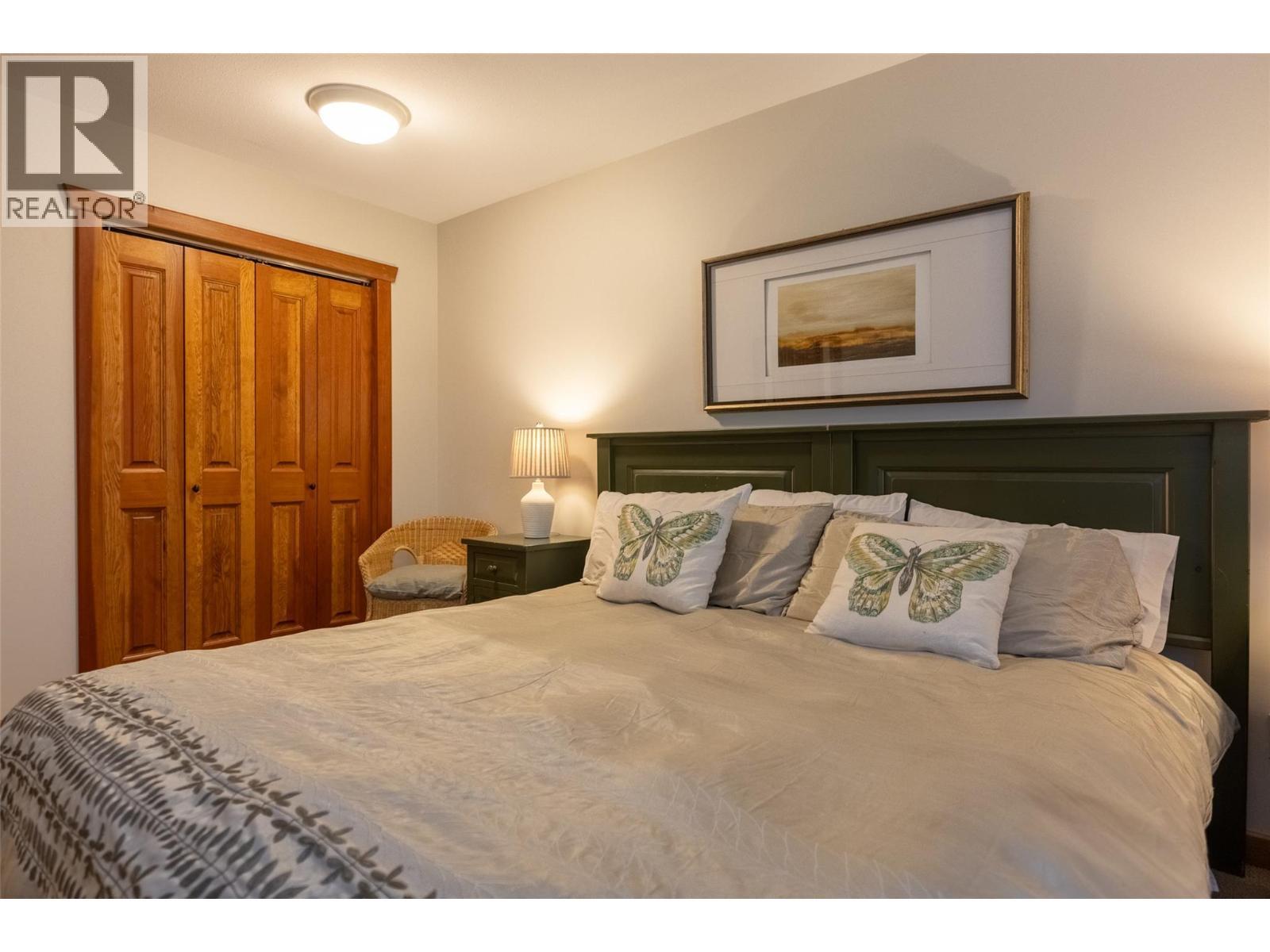 4576 Timberline Crescent Unit# 4, Fernie, BC - Indoor Photo Showing Bedroom