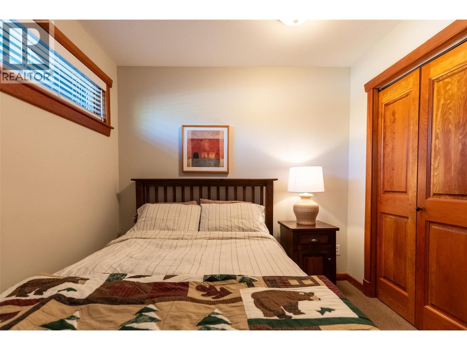 4576 Timberline Crescent Unit# 4, Fernie, BC - Indoor Photo Showing Bedroom