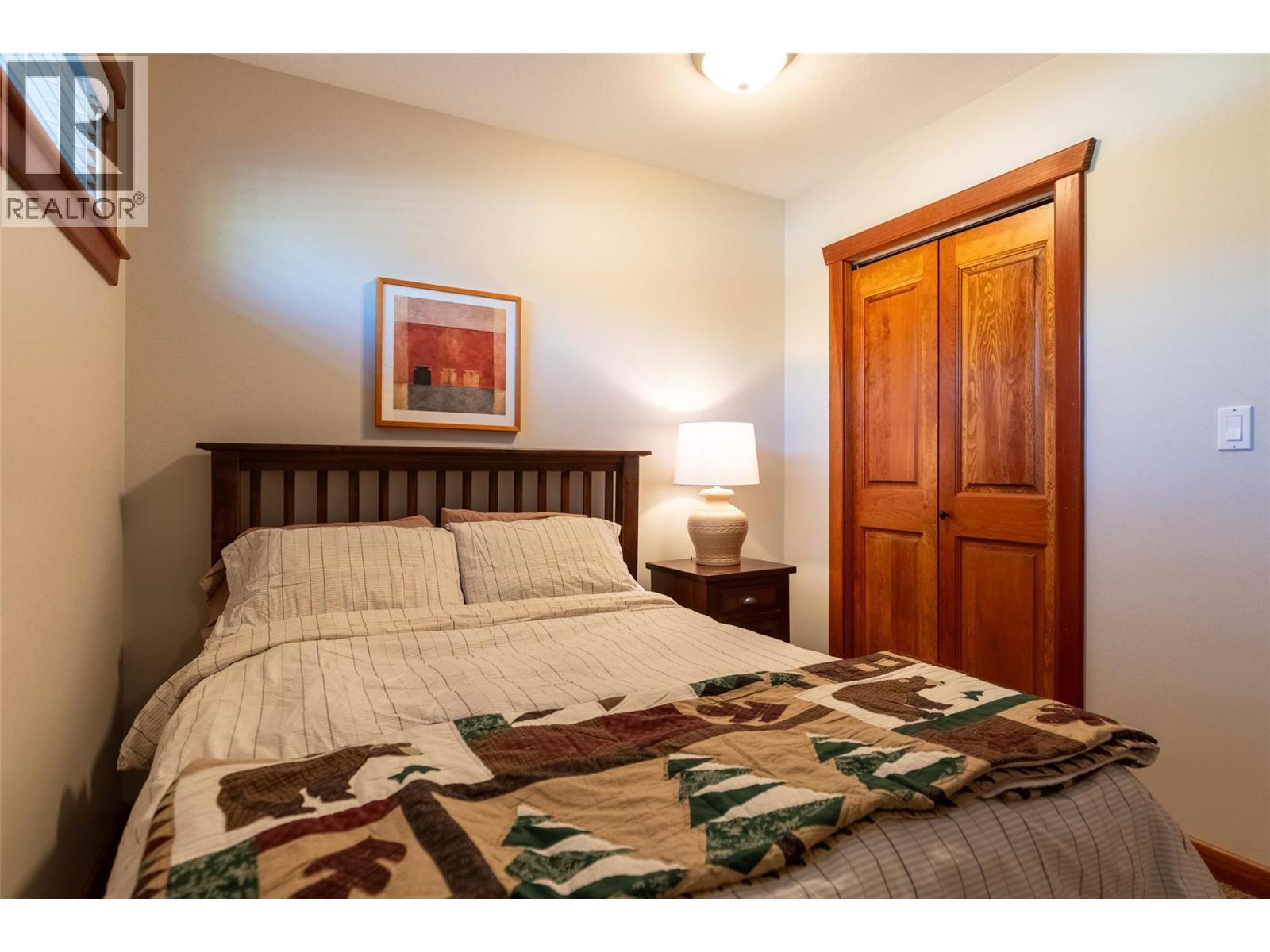 4576 Timberline Crescent Unit# 4, Fernie, BC - Indoor Photo Showing Bedroom