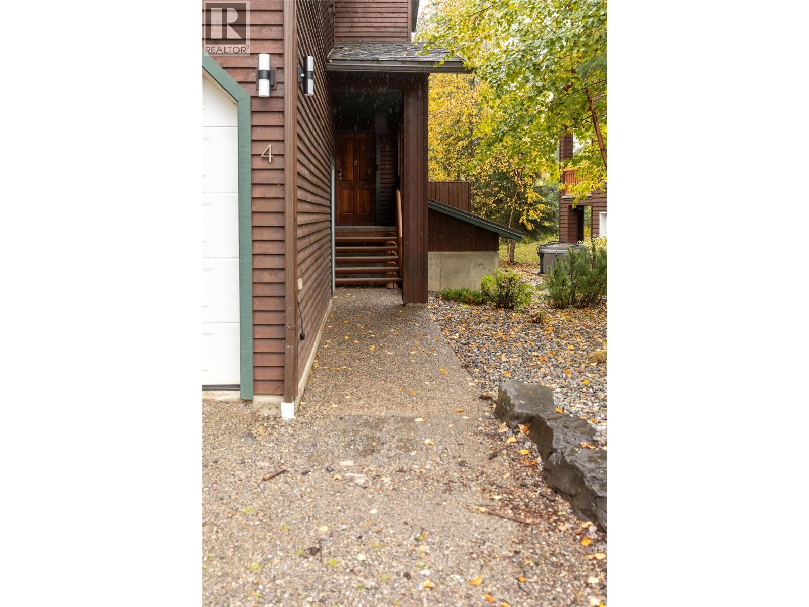 4576 Timberline Crescent Unit# 4, Fernie, BC - Outdoor