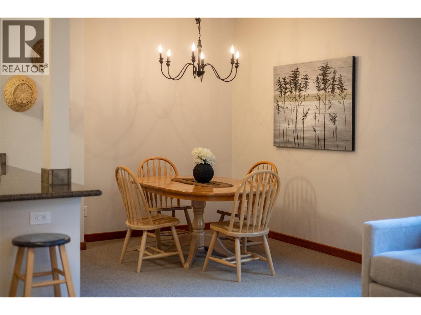 4576 Timberline Crescent Unit# 4, Fernie, BC - Indoor Photo Showing Dining Room