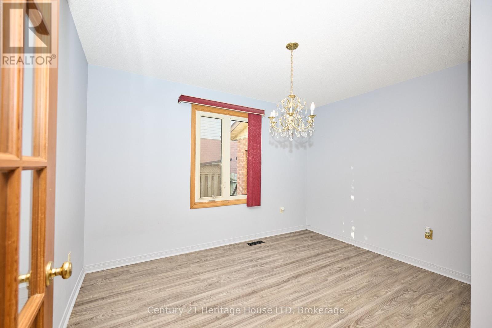 18 Bascary Crescent, St. Catharines (Rykert/Vansickle), ON - Indoor Photo Showing Other Room