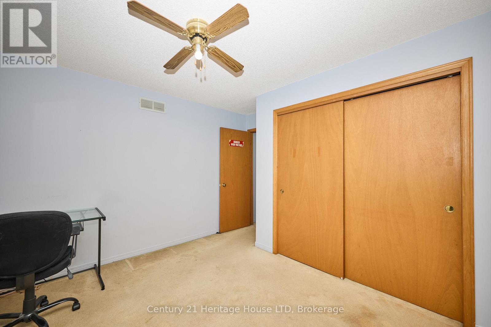 18 Bascary Crescent, St. Catharines (Rykert/Vansickle), ON - Indoor