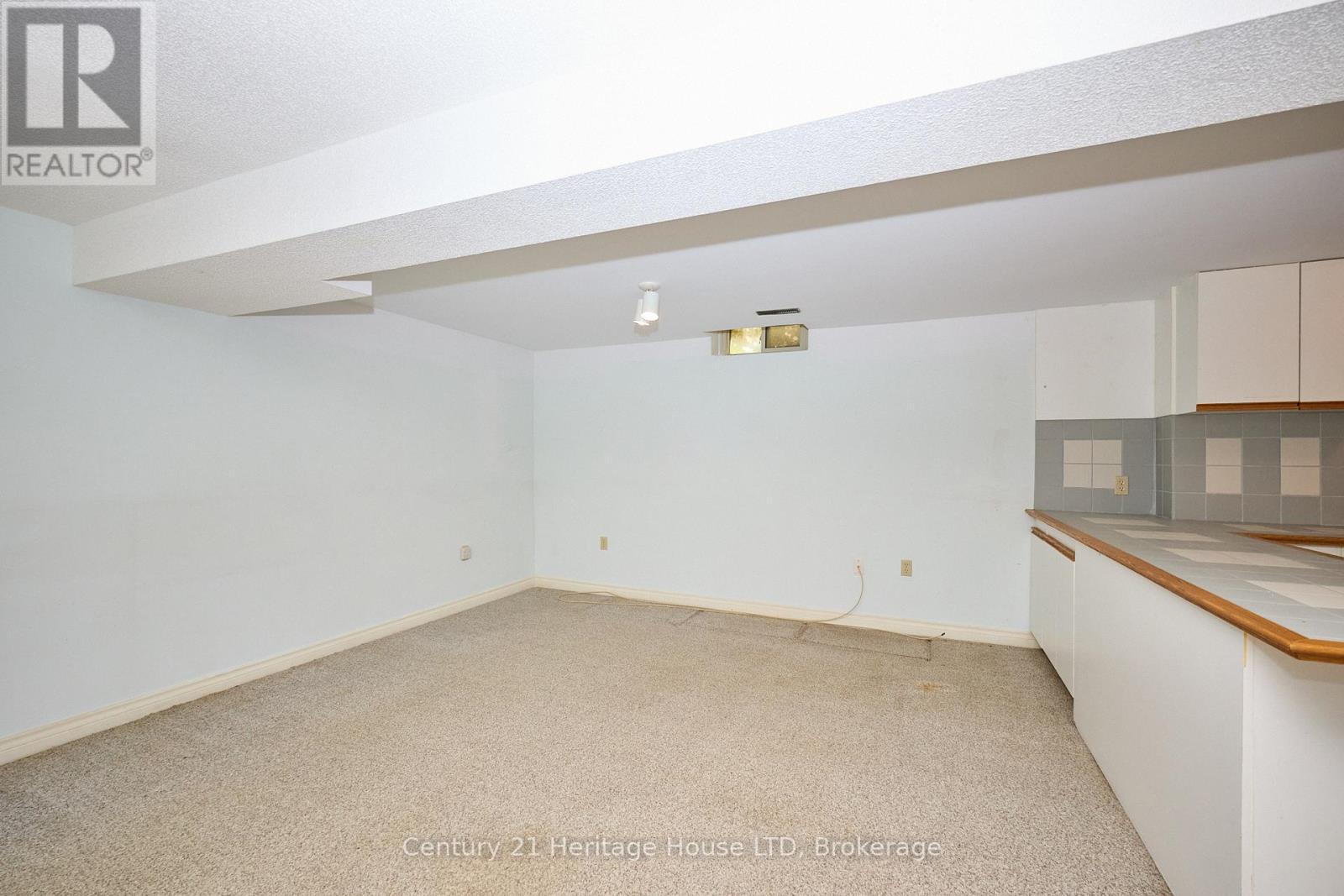 18 Bascary Crescent, St. Catharines (Rykert/Vansickle), ON - Indoor