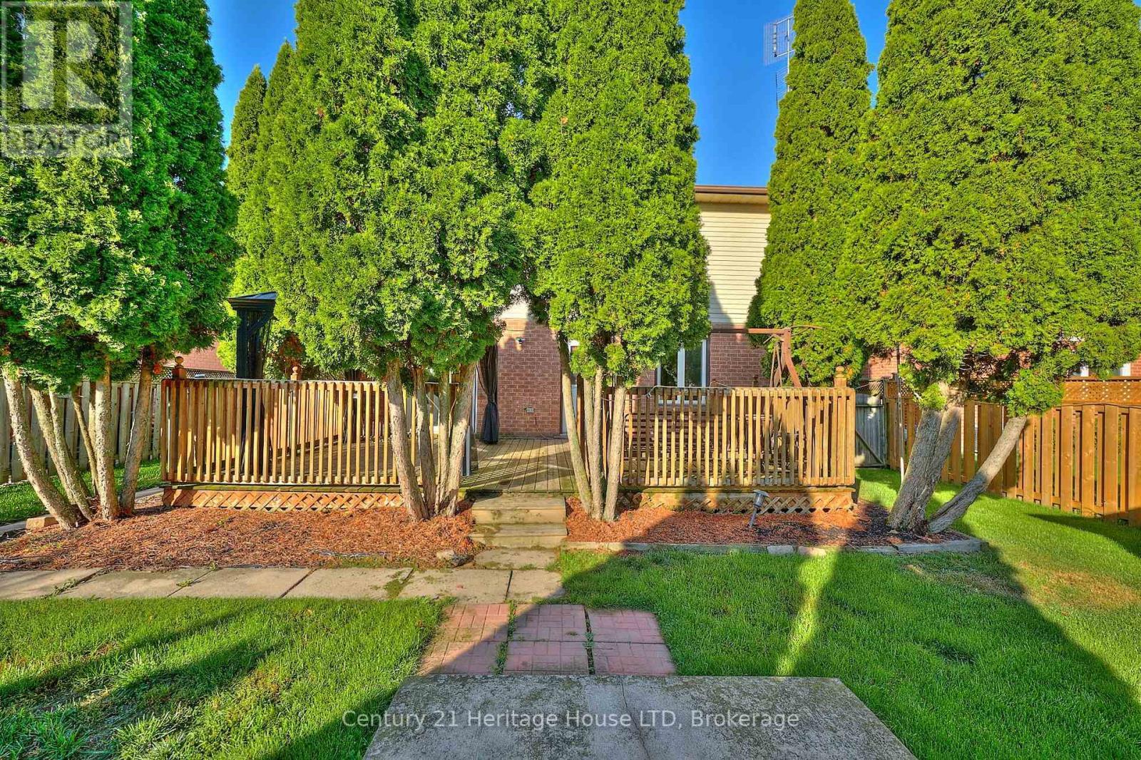 18 Bascary Crescent, St. Catharines (Rykert/Vansickle), ON - Outdoor