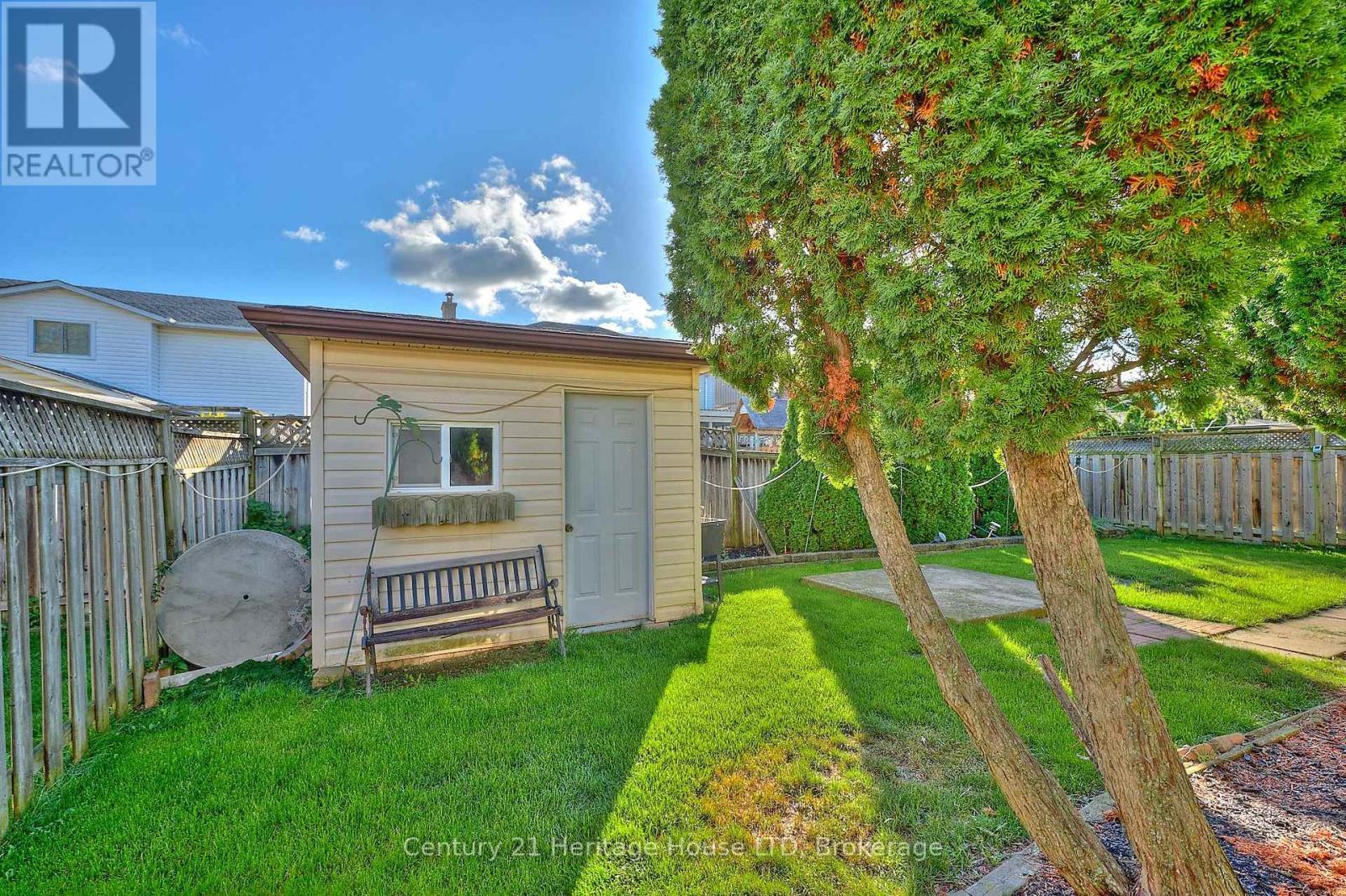 18 Bascary Crescent, St. Catharines (Rykert/Vansickle), ON - Outdoor