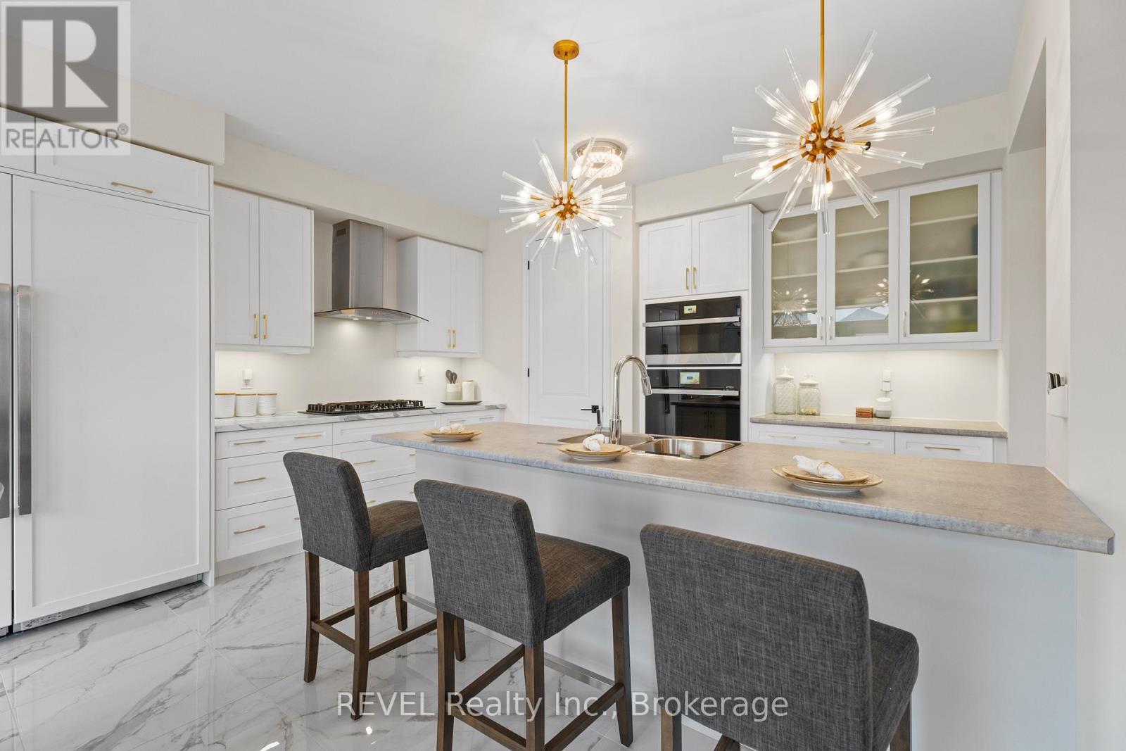 80 Explorer Way, Thorold (Rolling Meadows), ON - Indoor Photo Showing Kitchen