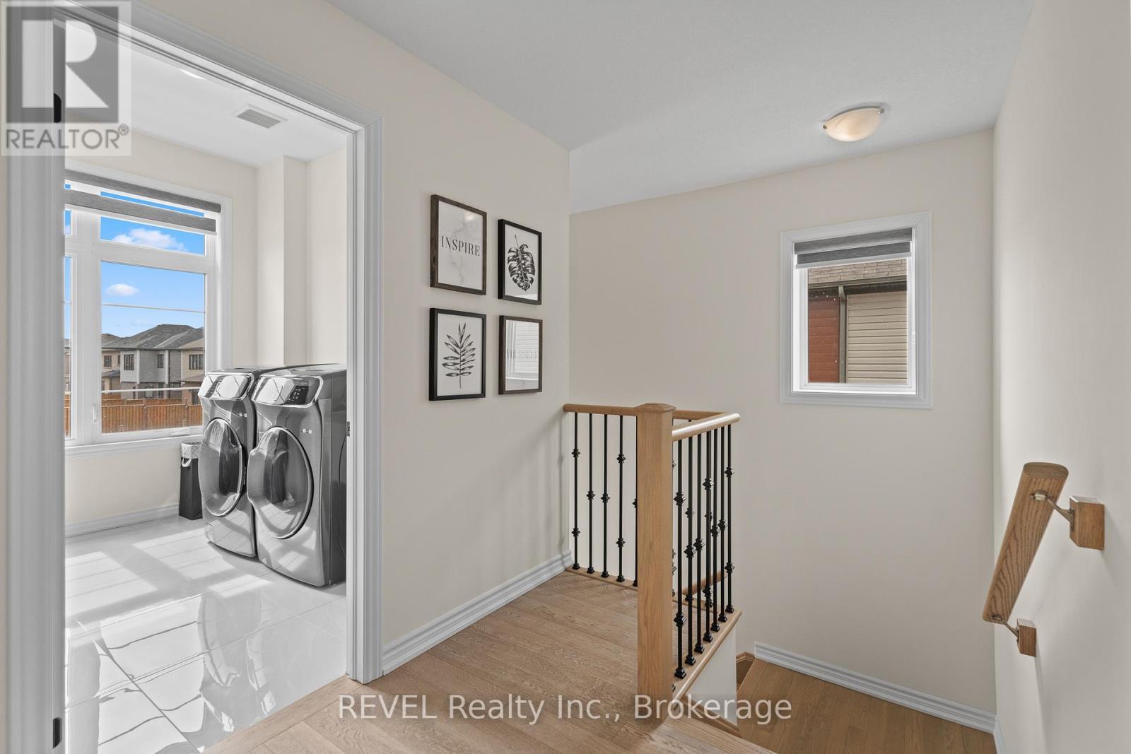 80 Explorer Way, Thorold (Rolling Meadows), ON - Indoor Photo Showing Laundry Room