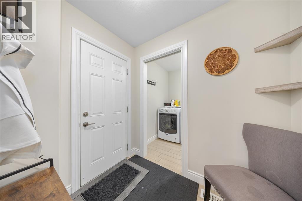 841 Manhattan Drive, Sarnia, ON - Indoor Photo Showing Other Room