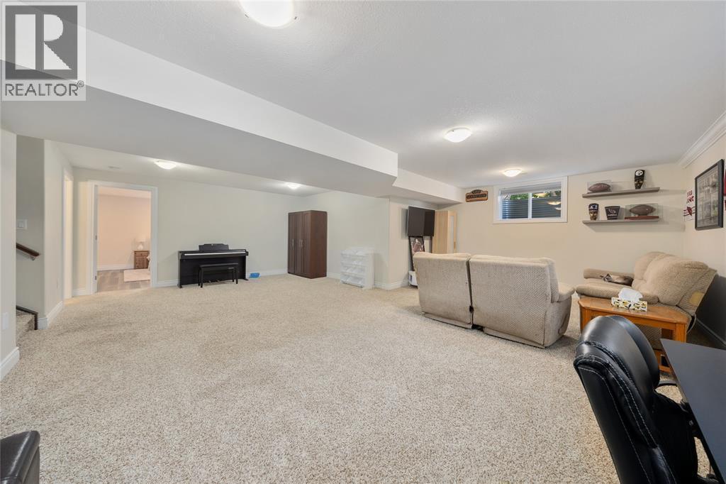 841 Manhattan Drive, Sarnia, ON - Indoor