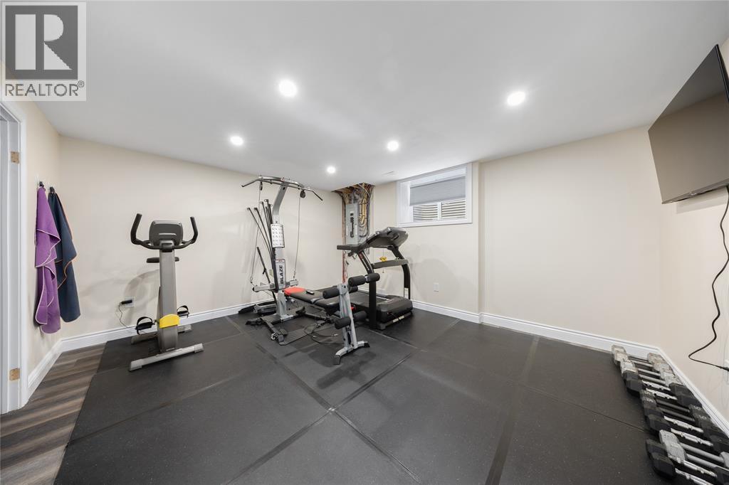 841 Manhattan Drive, Sarnia, ON - Indoor Photo Showing Gym Room