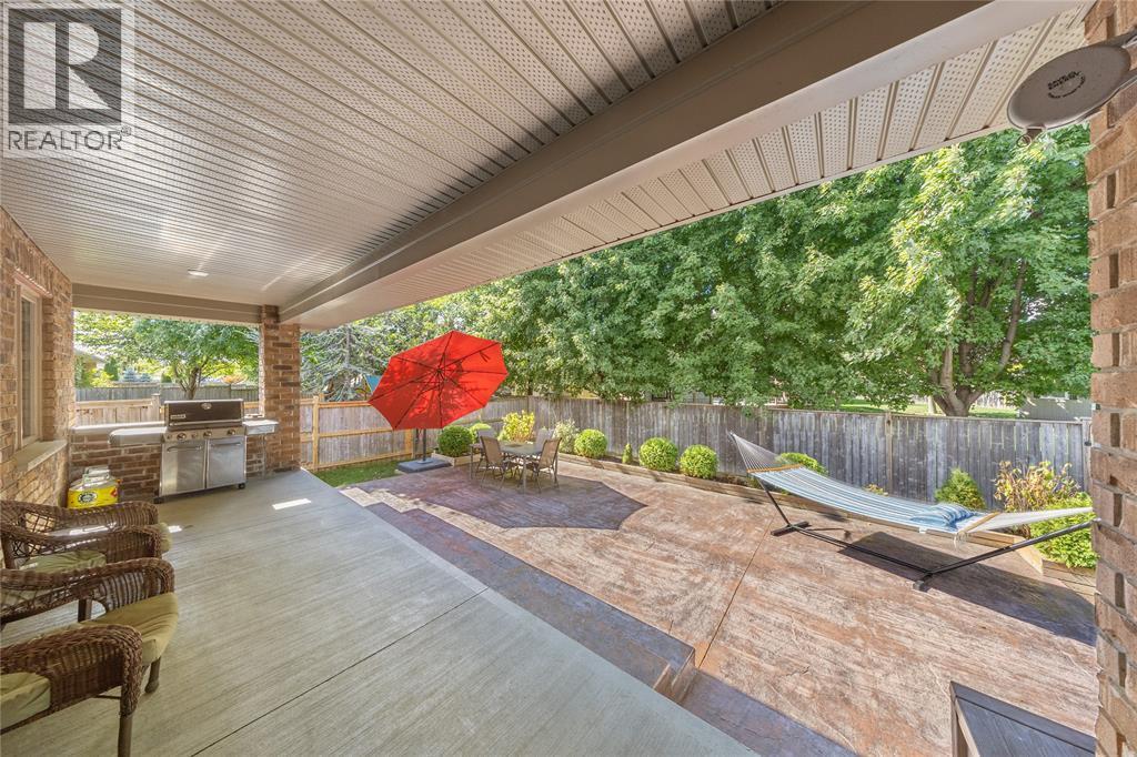 841 Manhattan Drive, Sarnia, ON - Outdoor With Deck Patio Veranda With Exterior