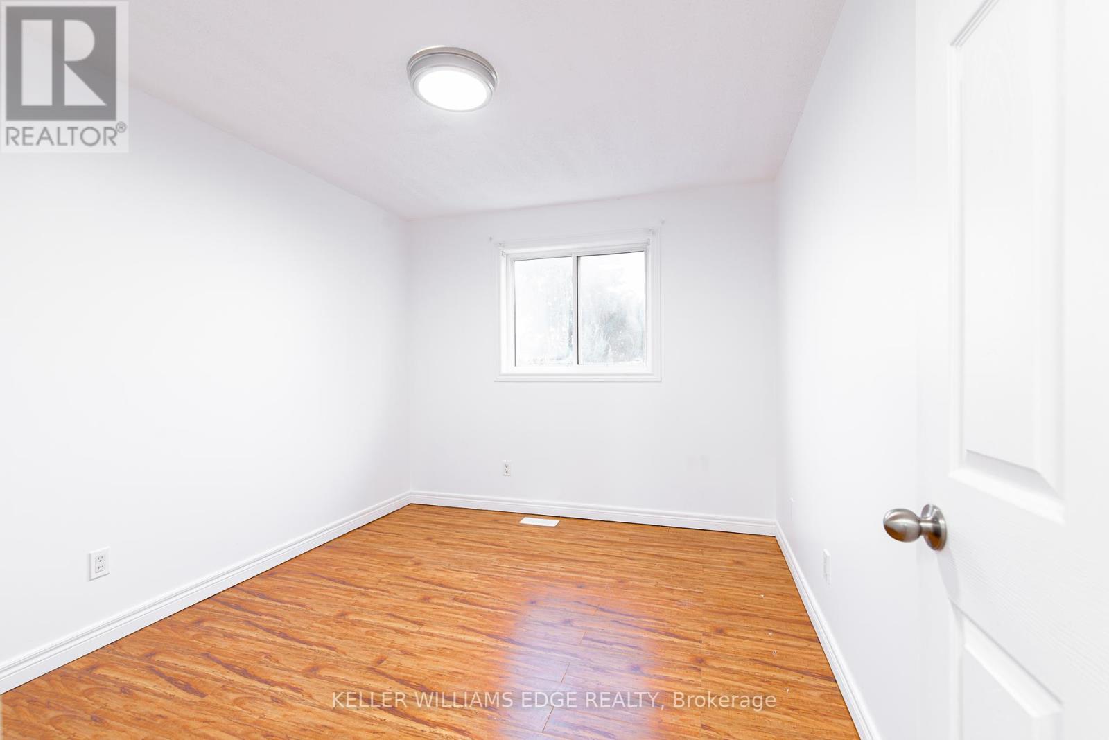 Room 4 - 119 Summers Drive, Thorold, ON - Indoor Photo Showing Other Room