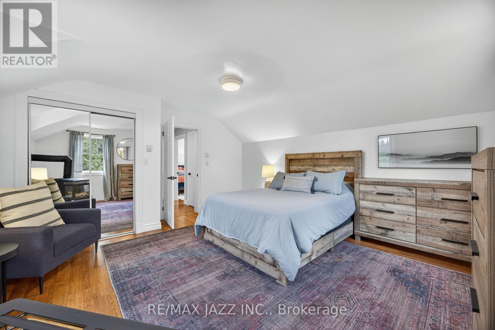 170 Raglan Street, Grey Highlands, ON - Indoor Photo Showing Bedroom