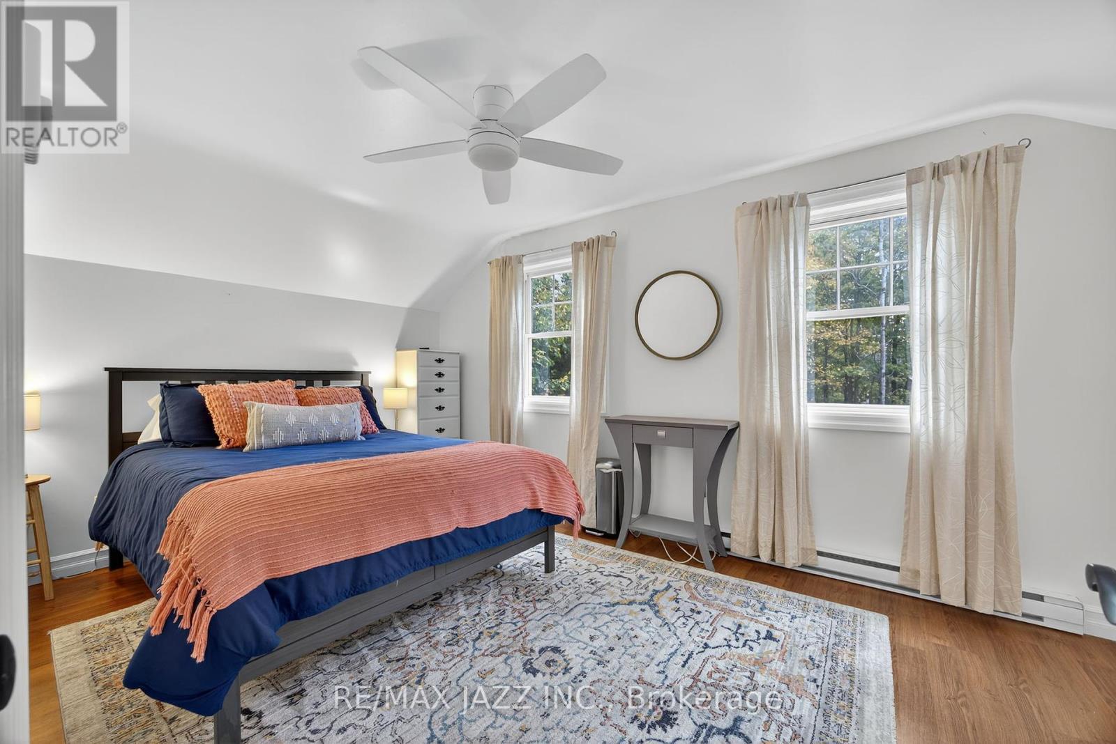 170 Raglan Street, Grey Highlands, ON - Indoor Photo Showing Bedroom