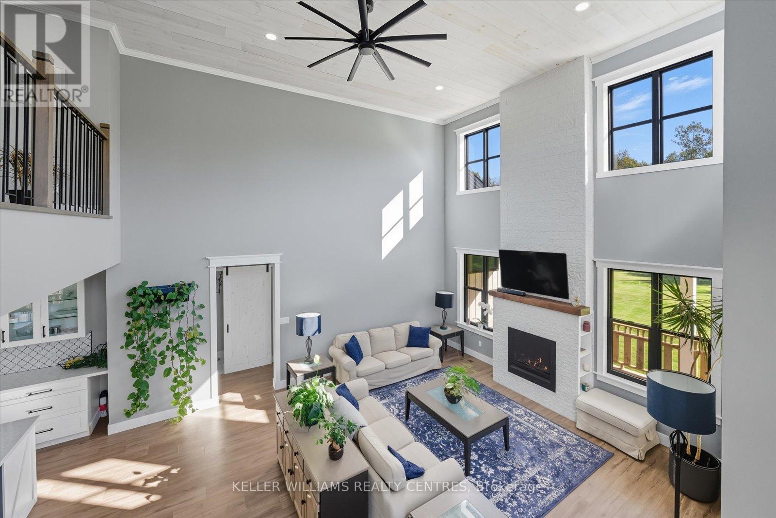 11601 Concession 3 Road, Uxbridge, ON - Indoor Photo Showing Living Room With Fireplace
