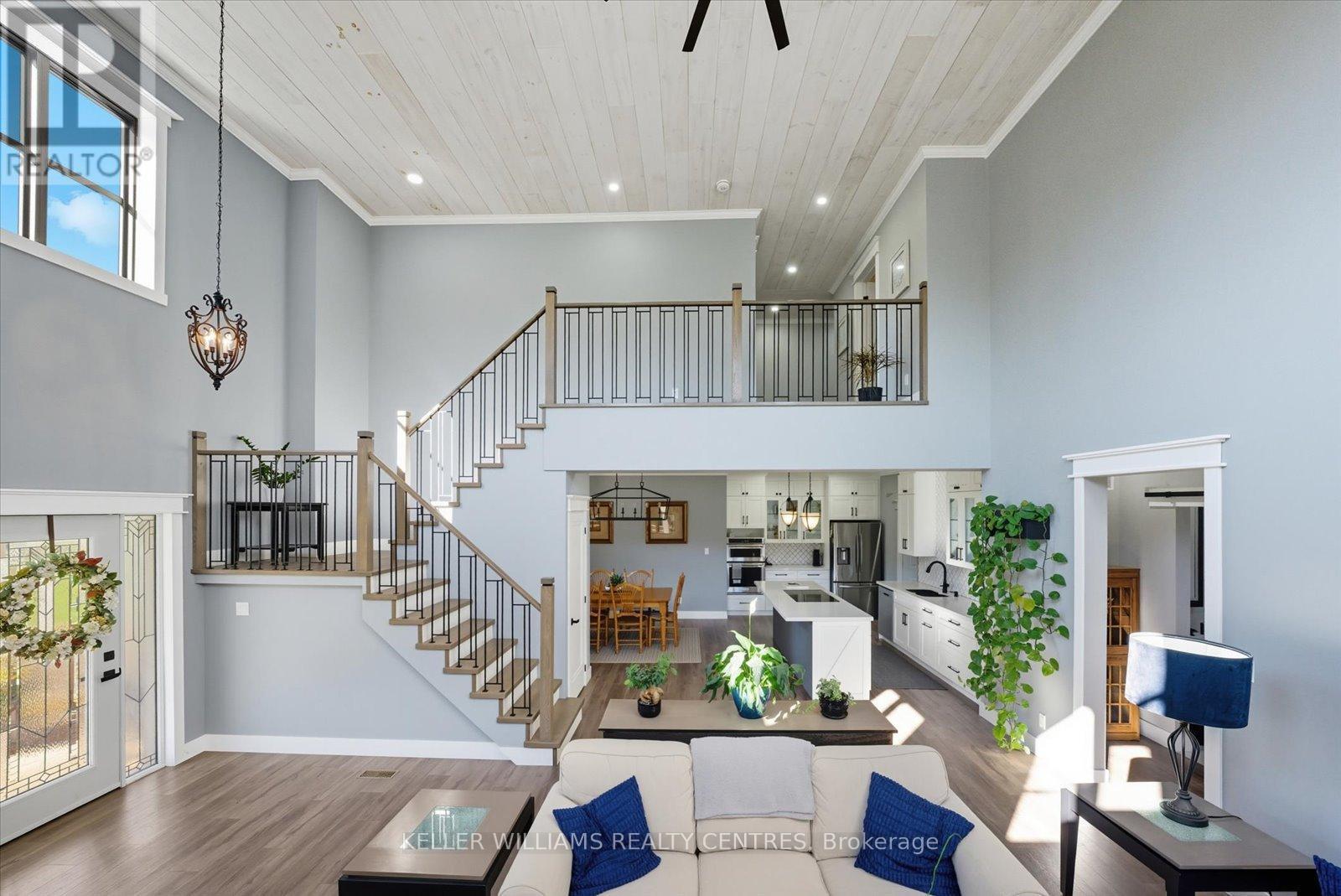 11601 Concession 3 Road, Uxbridge, ON - Indoor Photo Showing Other Room