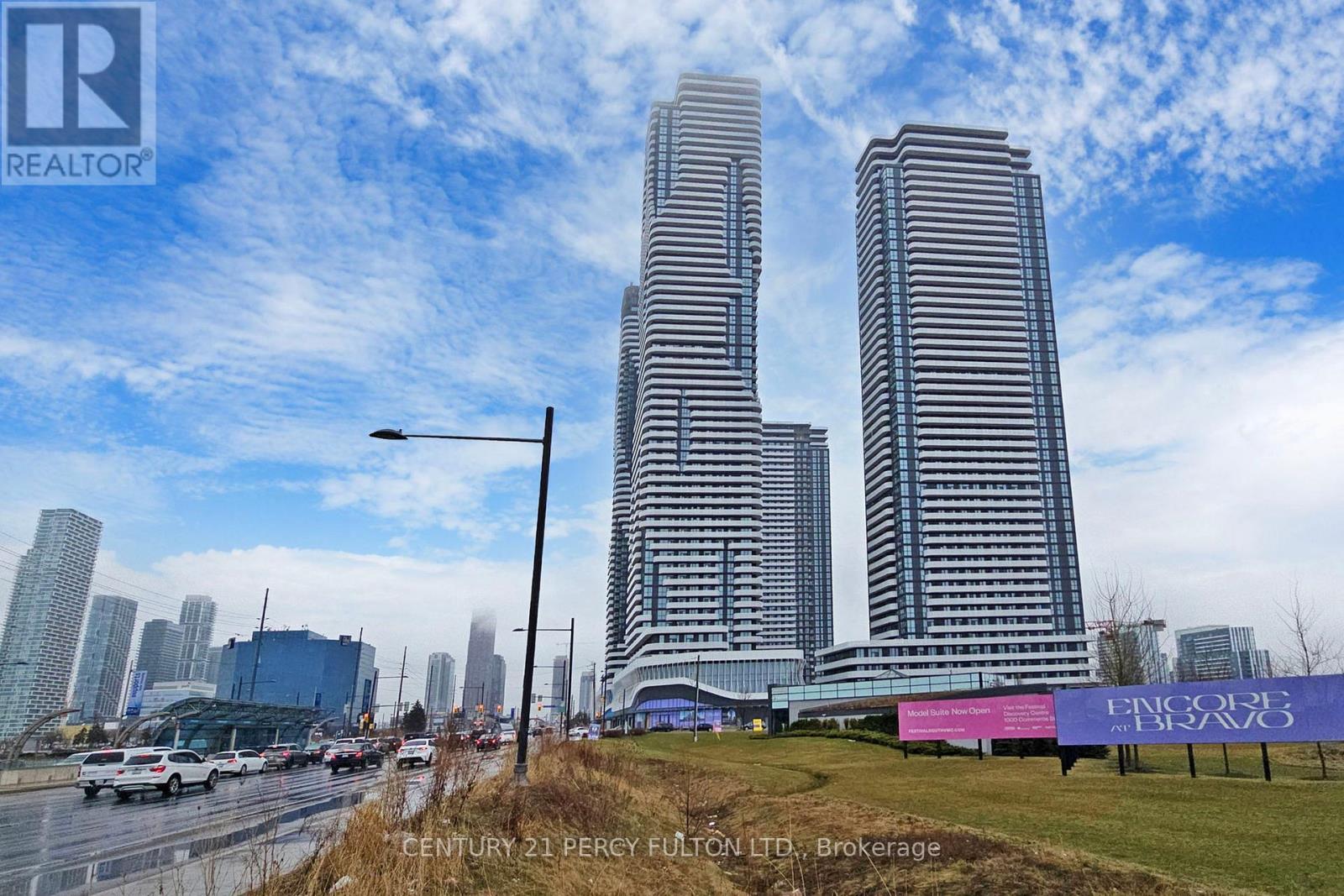 2108 - 225 Commerce Street, Vaughan, ON - Outdoor With Facade