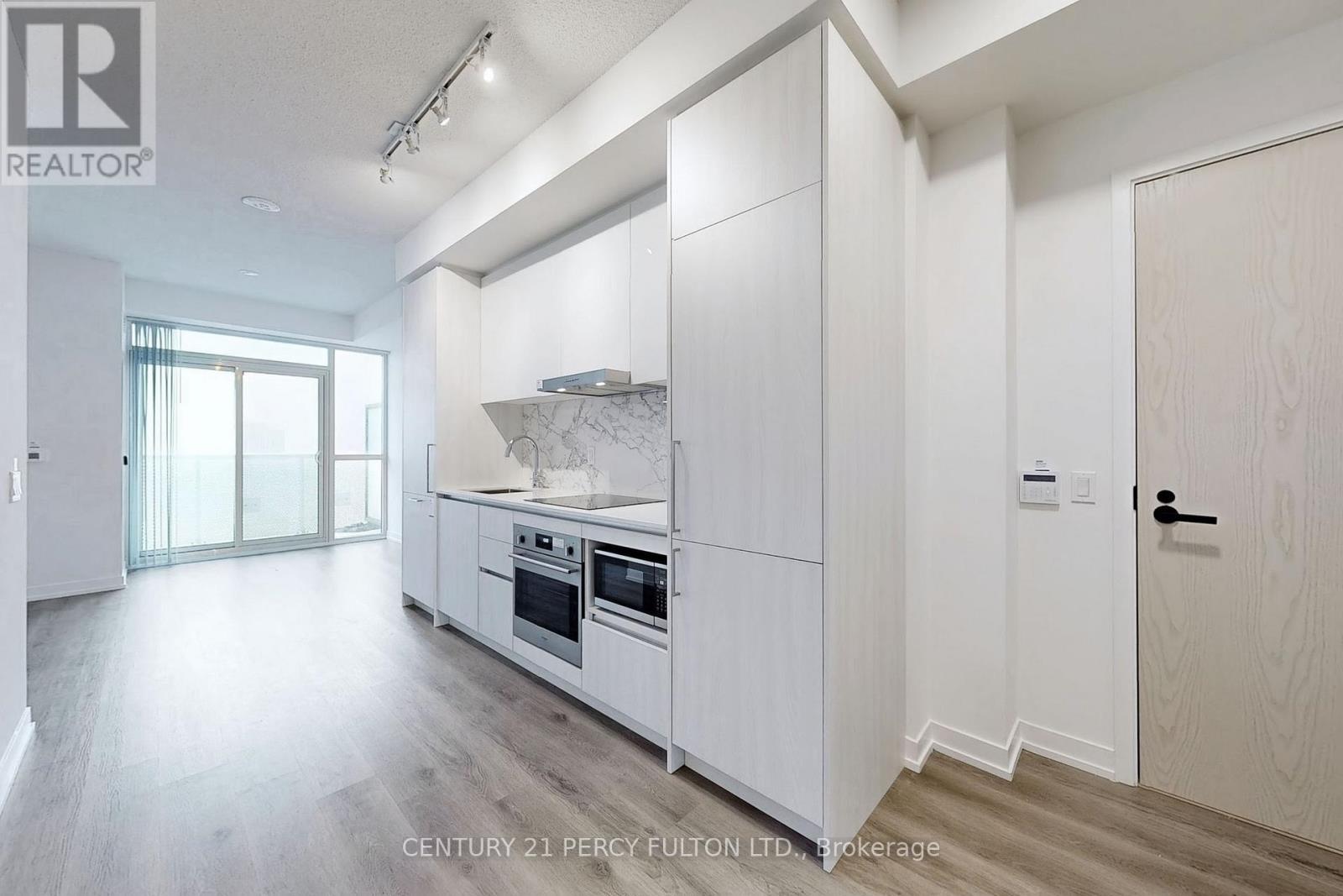 2108 - 225 Commerce Street, Vaughan, ON - Indoor