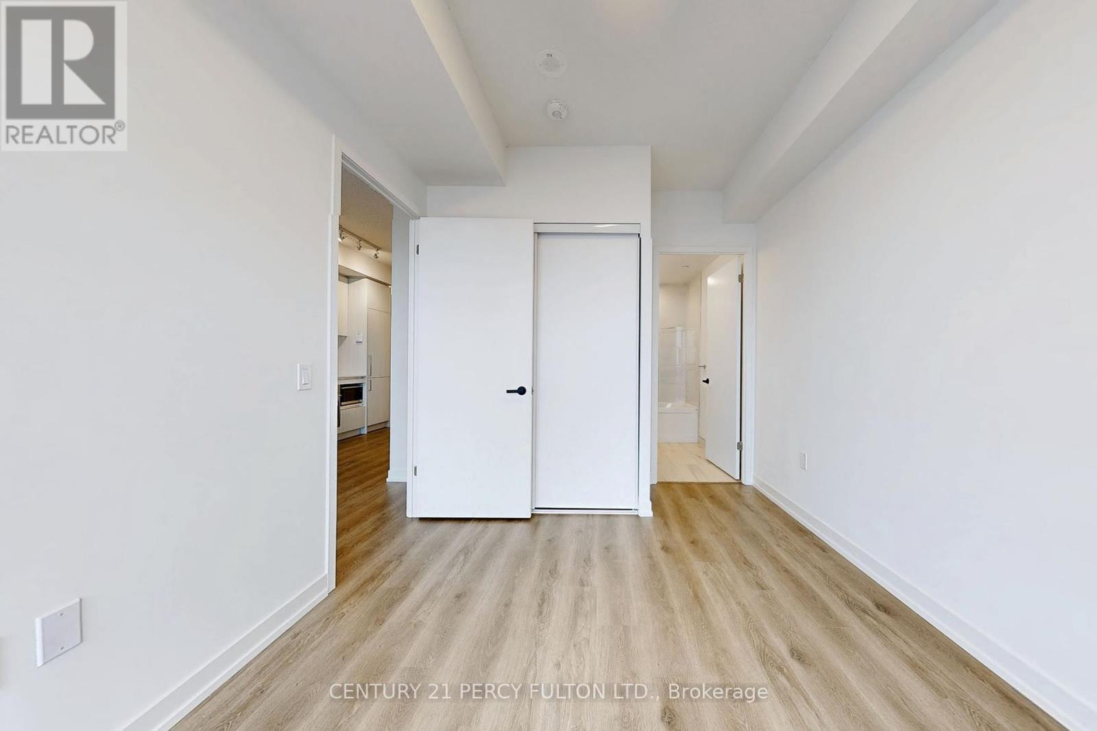 2108 - 225 Commerce Street, Vaughan, ON - Indoor Photo Showing Other Room