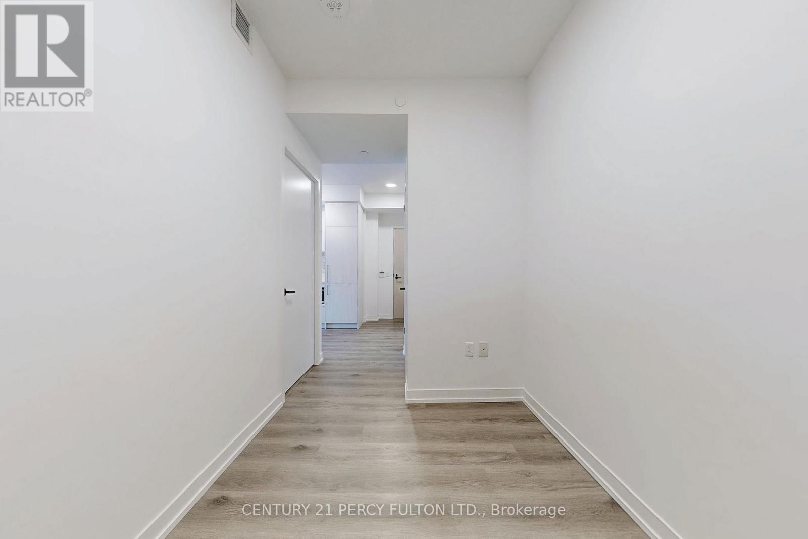 2108 - 225 Commerce Street, Vaughan, ON - Indoor Photo Showing Other Room