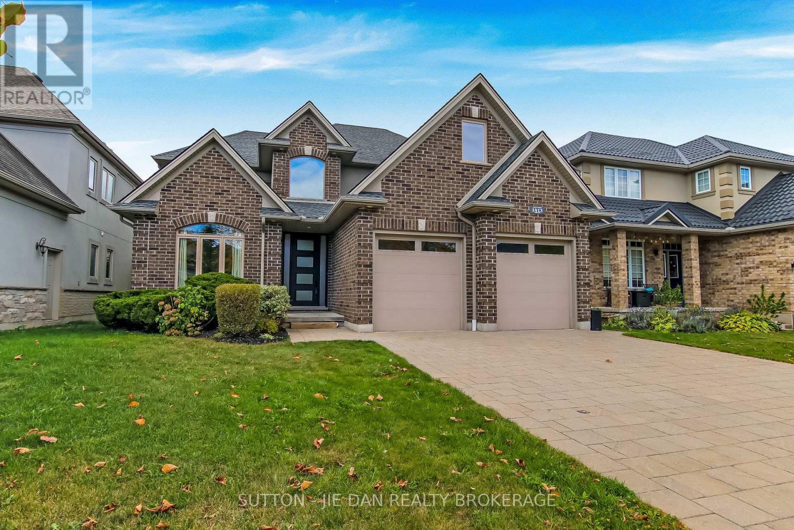 1413 Kains Woods Terrace, London South (South A), ON - Outdoor With Facade