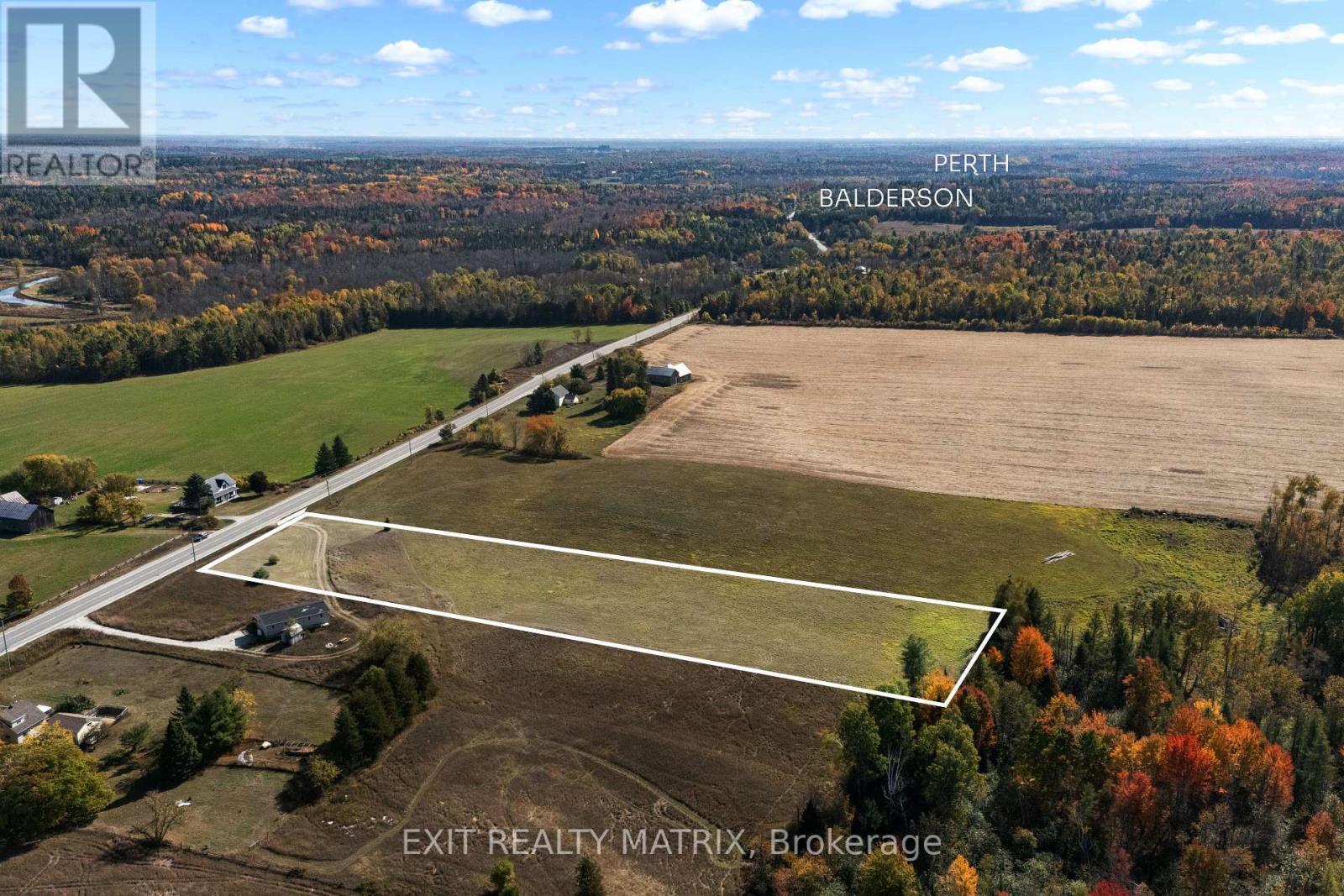 15 minutes to Balderson & 25 minutes to Perth - 5359 Highway 511 Highway, Lanark Highlands, ON