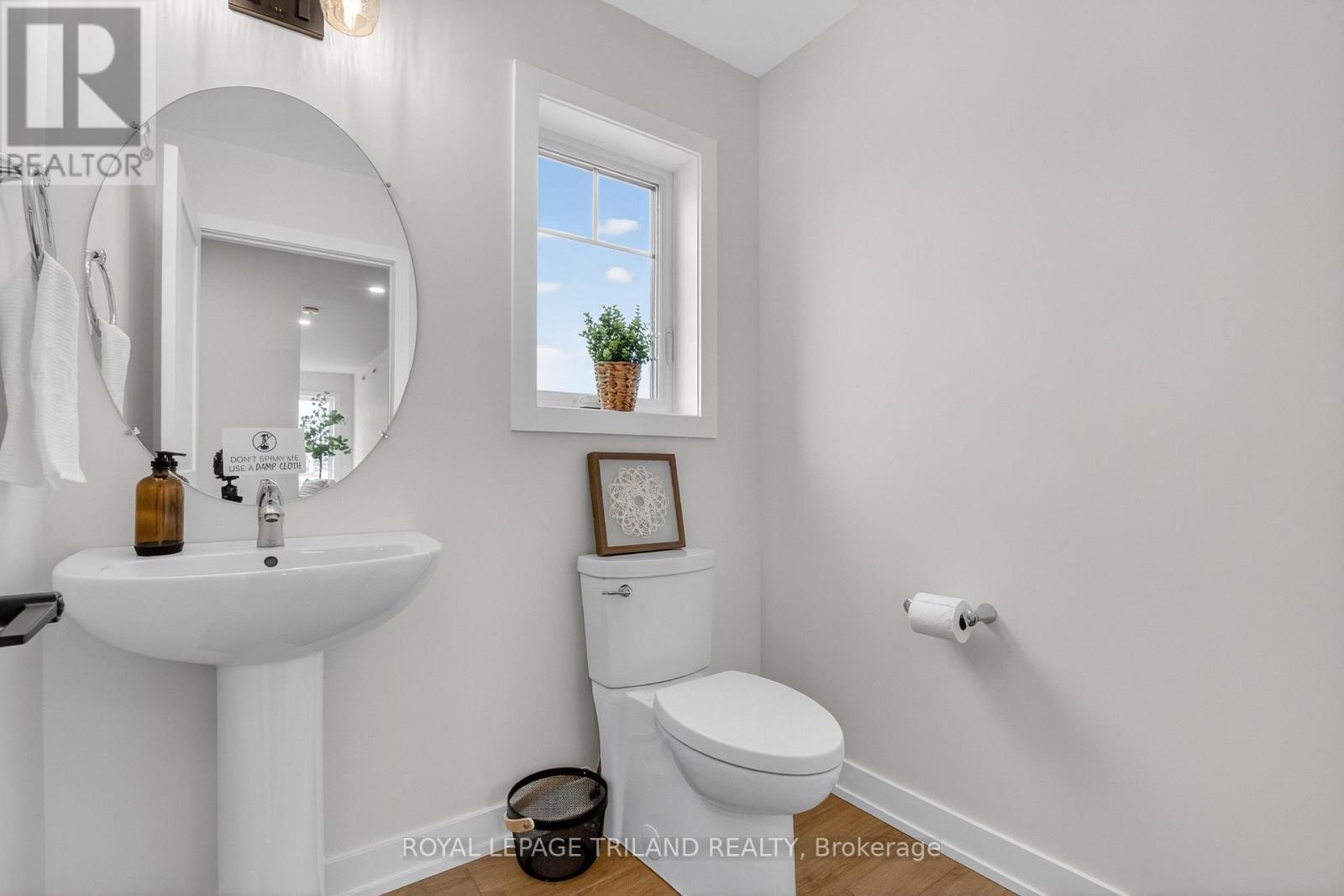 94 Styles Drive, St. Thomas, ON - Indoor Photo Showing Bathroom