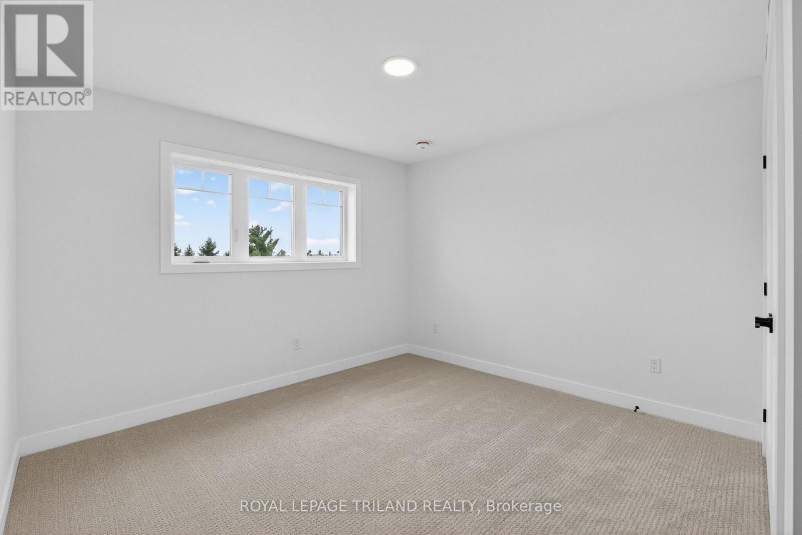 94 Styles Drive, St. Thomas, ON - Indoor Photo Showing Other Room