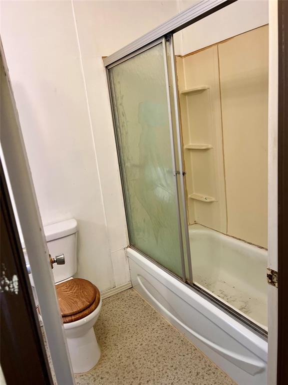 744 Fourth Avenue, Rivers, MB - Indoor Photo Showing Bathroom