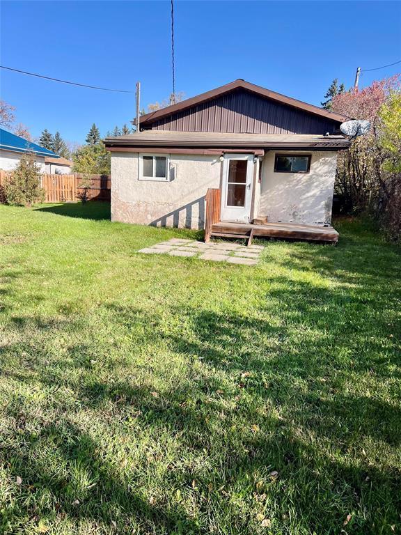744 Fourth Avenue, Rivers, MB - Outdoor