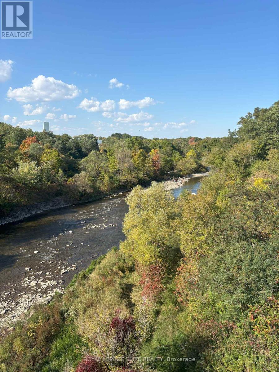 1631 Eglinton Avenue W, Mississauga, ON - Outdoor With View