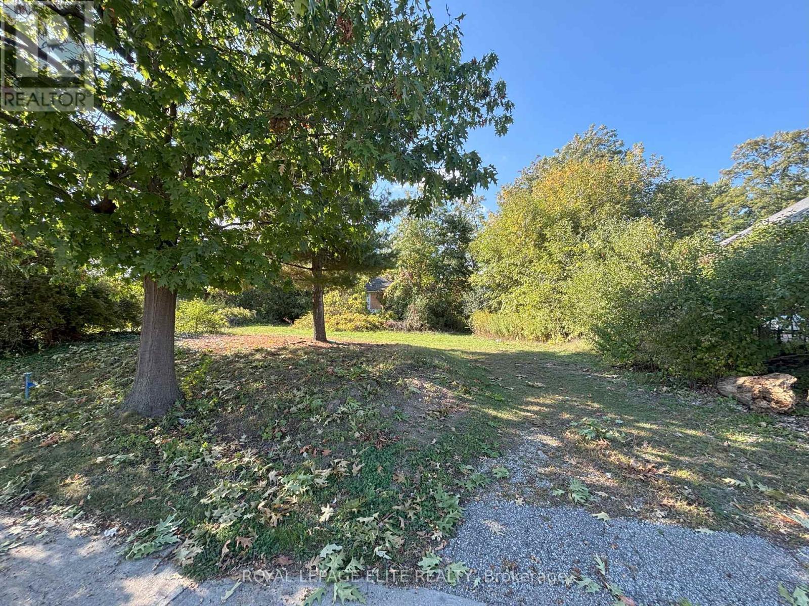 1631 Eglinton Avenue W, Mississauga, ON - Outdoor